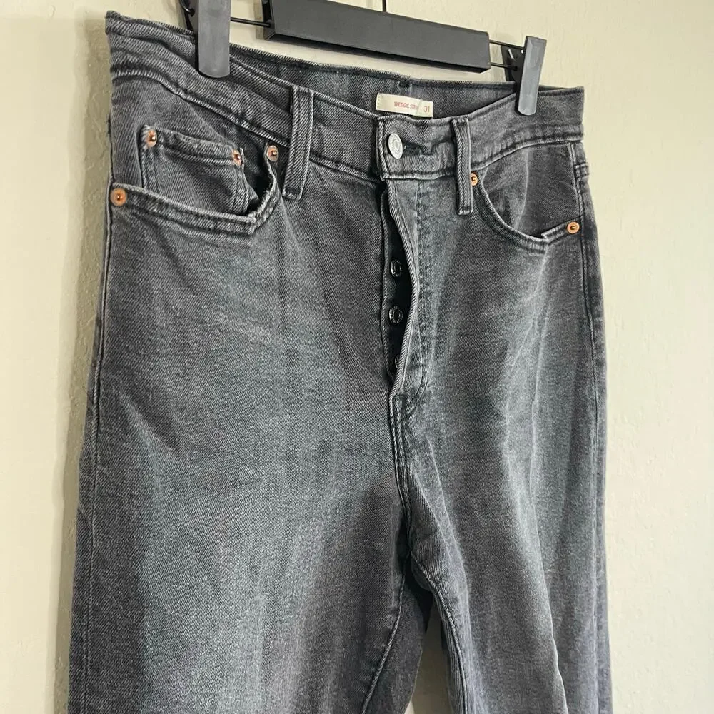 Levi’s Wedgie Straight Grey Denim Jeans Button Fly - Size 31